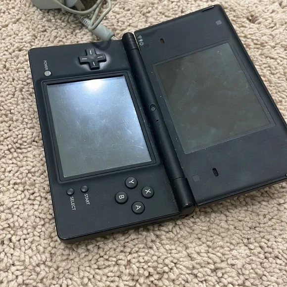 Used blue Nintendo DSI - Picture 6 of 6